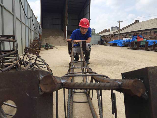 贾亮亮-(1).jpg 贾亮亮-(1).jpg