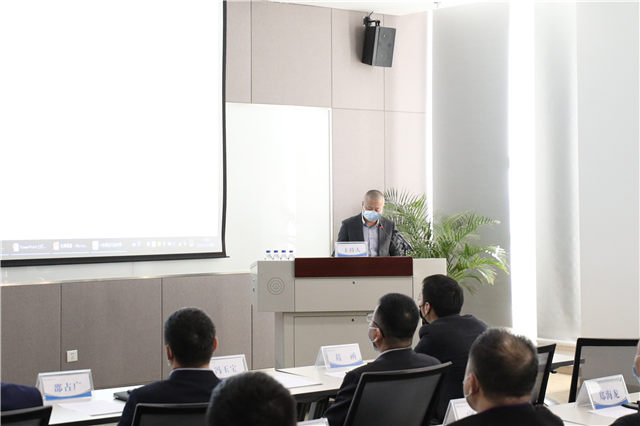 李总.jpg 李总.jpg